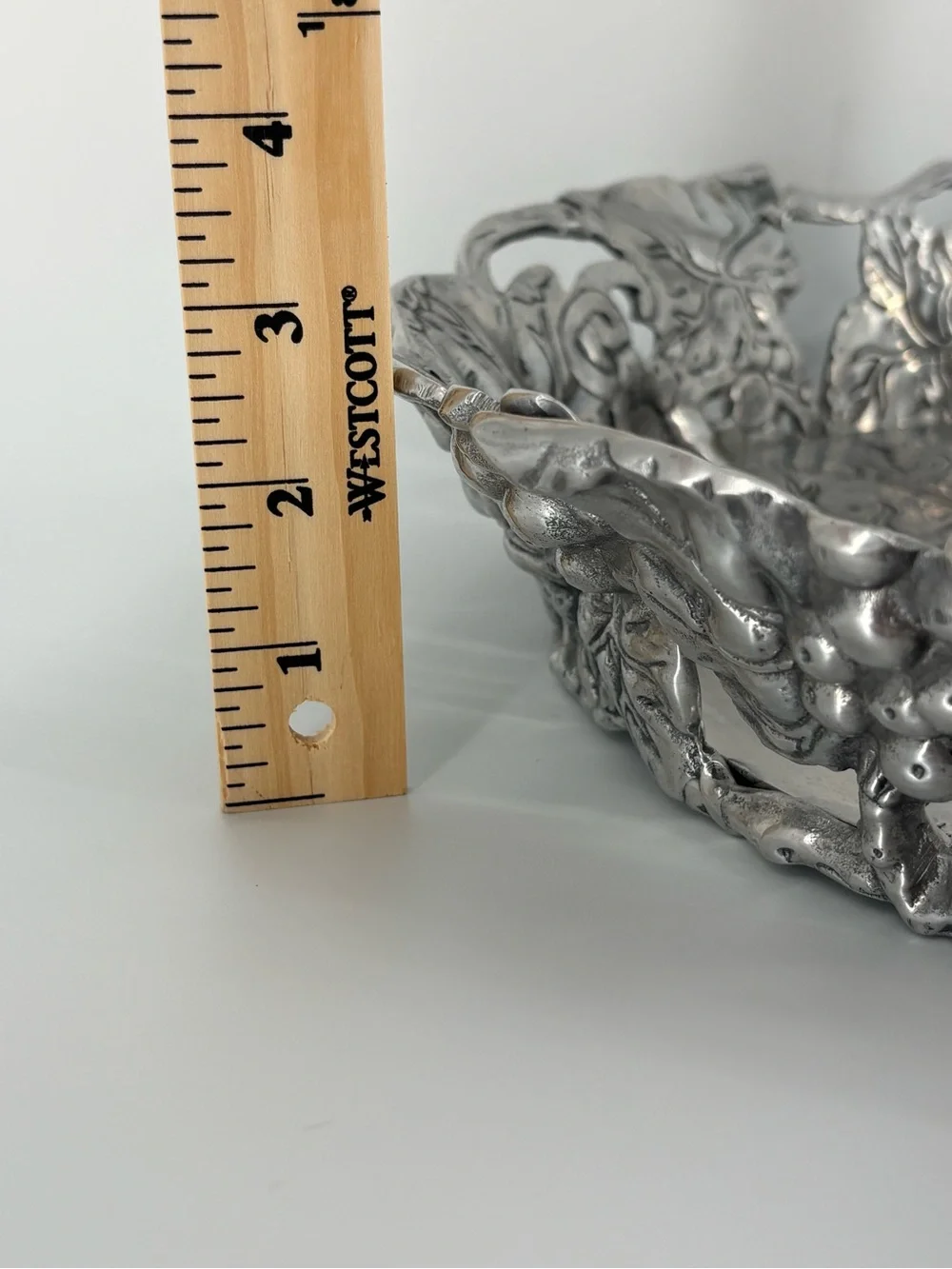 Signed Arthur Court 2003 Grapevine Aluminum Serving Tray Bowl Platter 13”